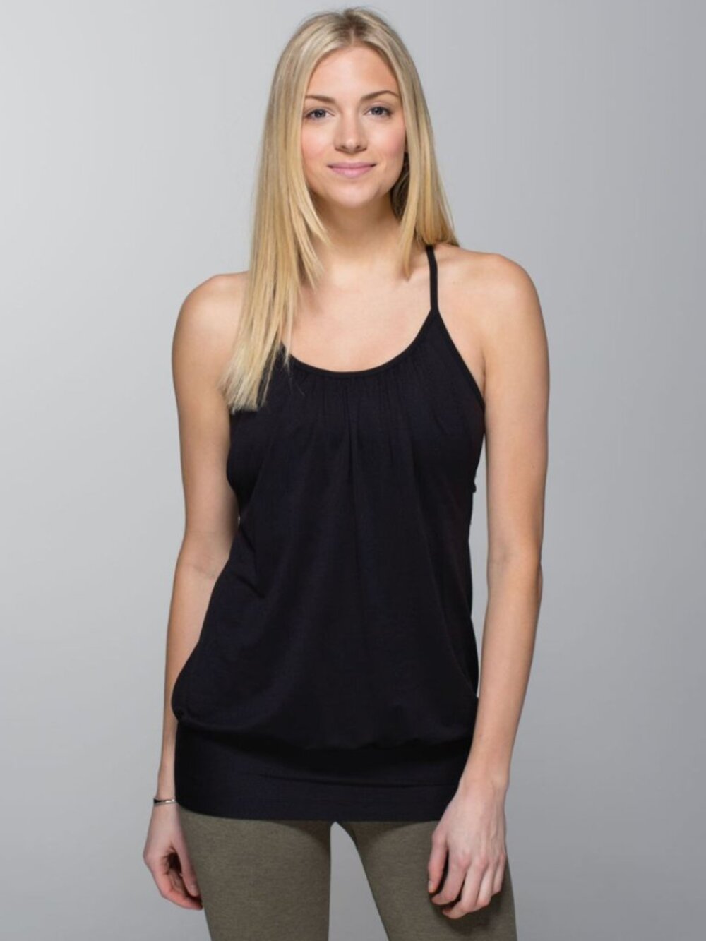 Lululemon No Limit Tank in Black - Size 8